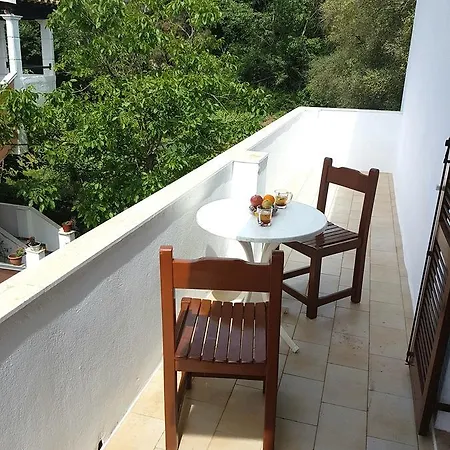 Apartament Alexandros Mesongí