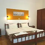 Alexandros Apartamento Mesongí