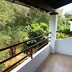 Alexandros Apartamento Mesongí