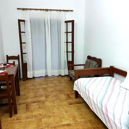Alexandros Apartamento